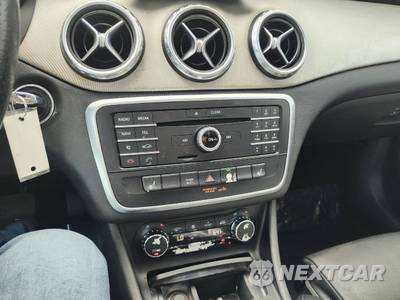 2017 Mercedes-Benz GLA GLA 250 4dr SUV - zdjęcie 29 z 41 - miniatura