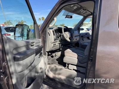 2012 Nissan NV3500 HD Passenger S 146.1" WB - zdjęcie 19 z 25 - miniatura