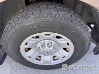 2012 Nissan NV3500 HD Passenger S 146.1" WB - zdjęcie 10 z 25 - miniatura