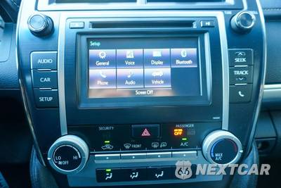2014 Toyota Camry SE - zdjęcie 29 z 37 - miniatura