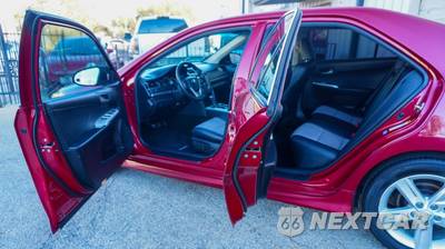 2014 Toyota Camry SE - zdjęcie 11 z 37 - miniatura