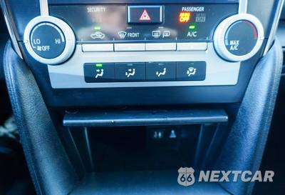 2014 Toyota Camry SE - zdjęcie 27 z 37 - miniatura