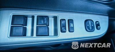 2014 Toyota Camry SE - zdjęcie 34 z 37 - miniatura