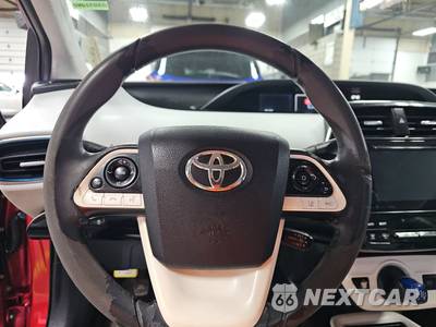2017 Toyota Prius Prime Plus - zdjęcie 10 z 28 - miniatura