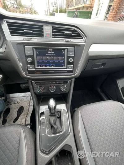 2021 Volkswagen Tiguan S - zdjęcie 10 z 50 - miniatura