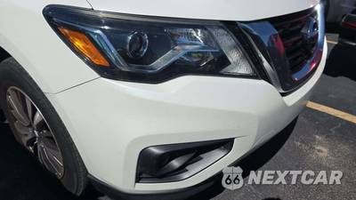 2019 Nissan Pathfinder SL - zdjęcie 2 z 11 - miniatura