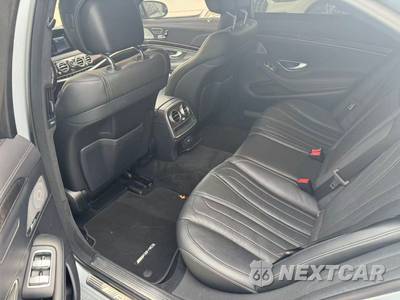 2019 Mercedes-Benz AMG S 63 4MATIC Sedan - zdjęcie 8 z 27 - miniatura