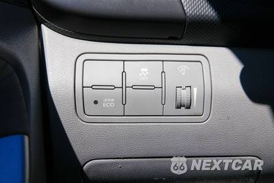 2013 Hyundai Accent GLS Sedan - zdjęcie 29 z 38 - miniatura