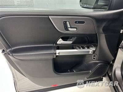 2021 Mercedes-Benz GLB 250 4MATIC - zdjęcie 19 z 26 - miniatura
