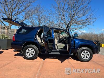 2009 Toyota 4Runner SR5 - zdjęcie 32 z 132 - miniatura