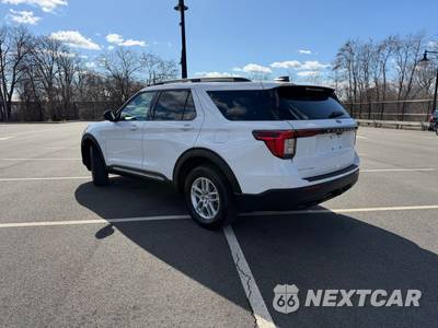2025 Ford Explorer Active - zdjęcie 2 z 47 - miniatura