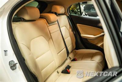 2020 Mercedes-Benz GLA 250 4MATIC - zdjęcie 12 z 27 - miniatura