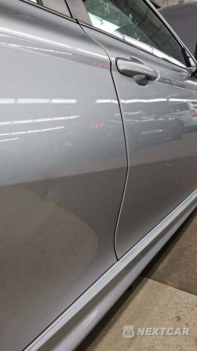 2019 Toyota Camry SE - zdjęcie 45 z 46 - miniatura
