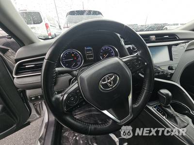 2019 Toyota Camry SE - zdjęcie 16 z 46 - miniatura