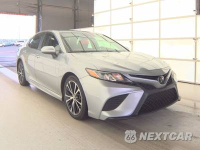 2019 Toyota Camry SE - zdjęcie 4 z 46 - miniatura