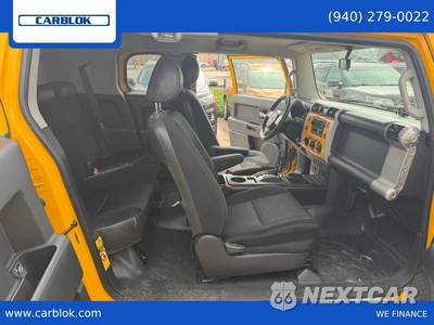 2007 Toyota FJ Cruiser w/Rear Doors - zdjęcie 17 z 22 - miniatura