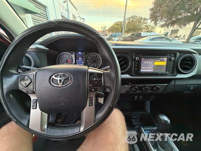 2018 Toyota Tacoma SR5 Crew Cab Medium Bed - zdjęcie 11 z 14 - miniatura