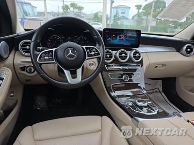 2021 Mercedes-Benz C 300 Sedan - zdjęcie 14 z 29 - miniatura