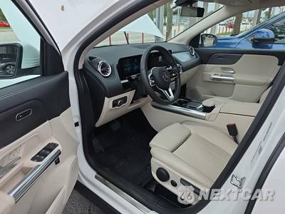 2022 Mercedes-Benz GLA 250 - zdjęcie 13 z 24 - miniatura