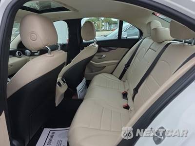 2021 Mercedes-Benz C 300 Sedan - zdjęcie 16 z 29 - miniatura