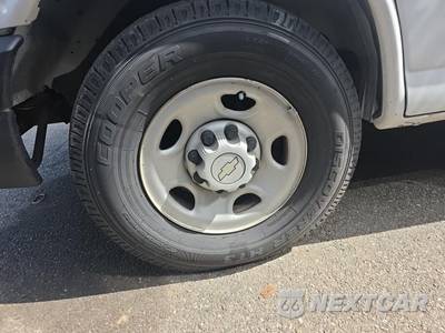 2008 Chevrolet Express 3500 Cutaway 1WT 8600 GVWR - zdjęcie 8 z 24 - miniatura