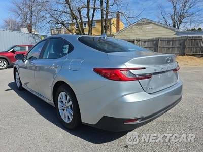 2025 Toyota Camry SE - zdjęcie 6 z 23 - miniatura