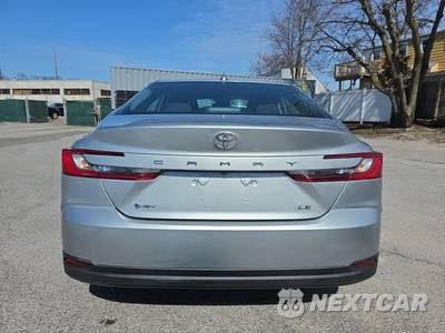 2025 Toyota Camry SE - zdjęcie 5 z 23 - miniatura