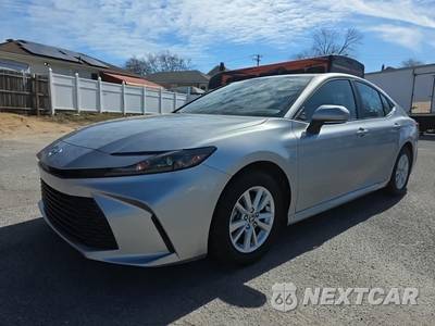2025 Toyota Camry SE - zdjęcie 1 z 23 - miniatura