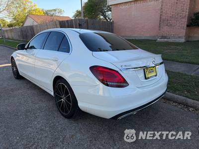 2019 Mercedes-Benz C 300 Sedan - zdjęcie 3 z 38 - miniatura