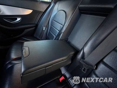 2019 Mercedes-Benz C 300 Sedan - zdjęcie 19 z 38 - miniatura