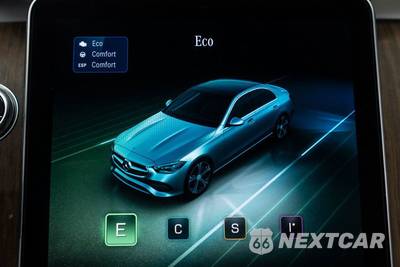 2023 Mercedes-Benz C 300 4MATIC Sedan - zdjęcie 23 z 56 - miniatura