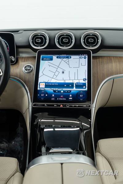 2023 Mercedes-Benz C 300 4MATIC Sedan - zdjęcie 30 z 56 - miniatura