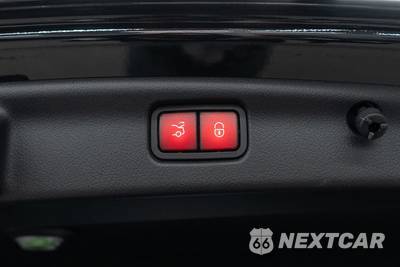 2023 Mercedes-Benz C 300 4MATIC Sedan - zdjęcie 33 z 56 - miniatura