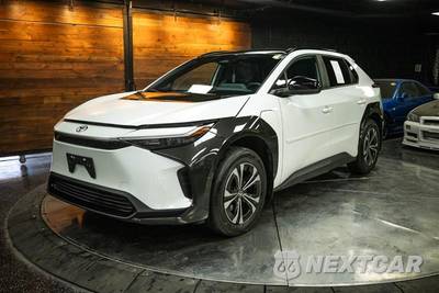 2024 Toyota bZ4X XLE - zdjęcie 2 z 30 - miniatura