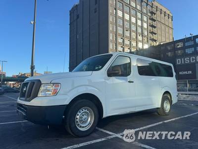 2016 Nissan NV3500 HD Passenger S 146.1" WB - zdjęcie 2 z 9 - miniatura
