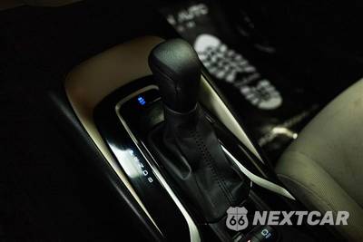 2020 Toyota Corolla LE Sedan - zdjęcie 17 z 26 - miniatura