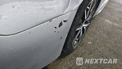 2023 Toyota Camry SE - zdjęcie 5 z 8 - miniatura