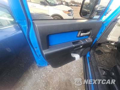 2007 Toyota FJ Cruiser w/Rear Doors - zdjęcie 9 z 26 - miniatura