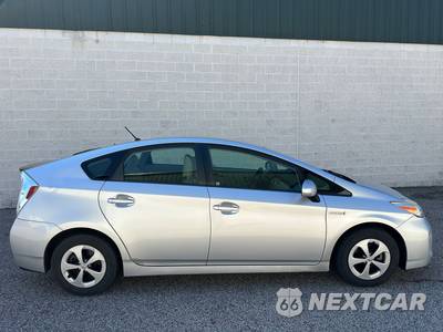 2012 Toyota Prius Two - zdjęcie 4 z 56 - miniatura