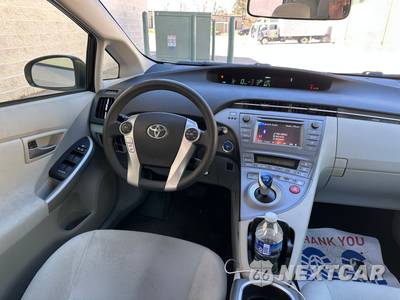 2012 Toyota Prius Two - zdjęcie 39 z 56 - miniatura