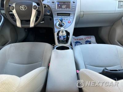 2012 Toyota Prius Two - zdjęcie 44 z 56 - miniatura