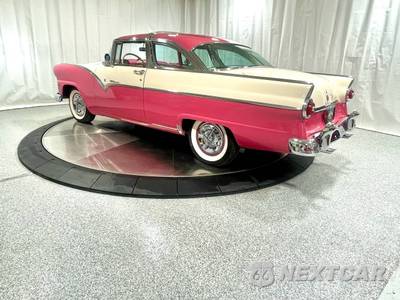 1955 Ford Fairlane - zdjęcie 14 z 50 - miniatura