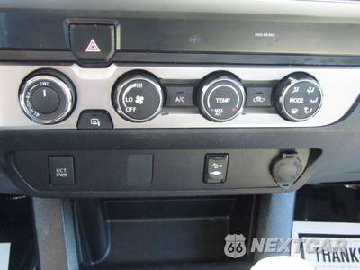 2019 Toyota Tacoma SR Extended Cab Long Bed w/Rear Doors - zdjęcie 20 z 32 - miniatura