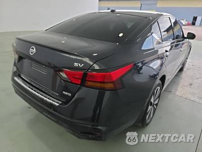 2019 Nissan Altima SV - zdjęcie 4 z 22 - miniatura