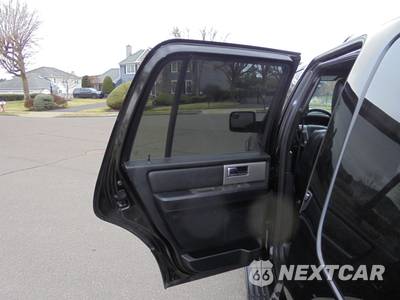 2017 Ford Expedition Limited - zdjęcie 48 z 58 - miniatura