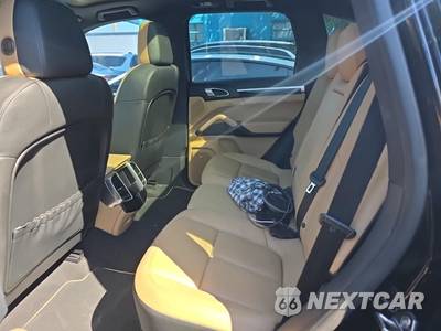 2014 Porsche Cayenne Platinum Ed. - zdjęcie 16 z 41 - miniatura