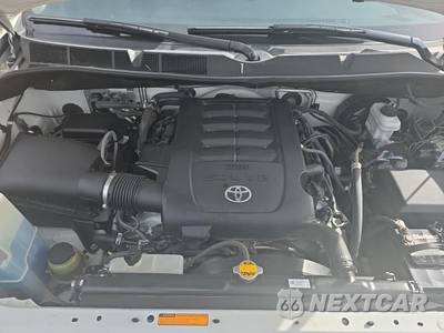 2016 Toyota Sequoia Platinum - zdjęcie 19 z 28 - miniatura
