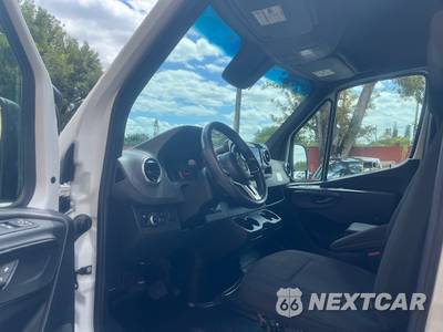 2019 Mercedes-Benz Sprinter 2500 Base - zdjęcie 8 z 13 - miniatura