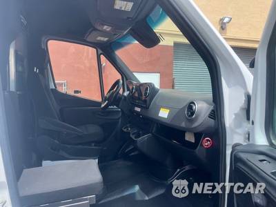 2019 Mercedes-Benz Sprinter 2500 Base - zdjęcie 10 z 13 - miniatura