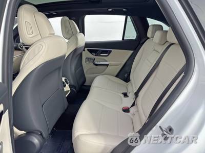 2024 Mercedes-Benz GLC 300 4MATIC - zdjęcie 44 z 48 - miniatura